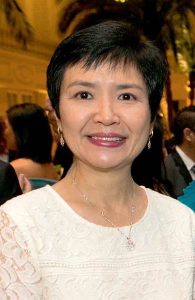 Robina Gokongwei-Pe