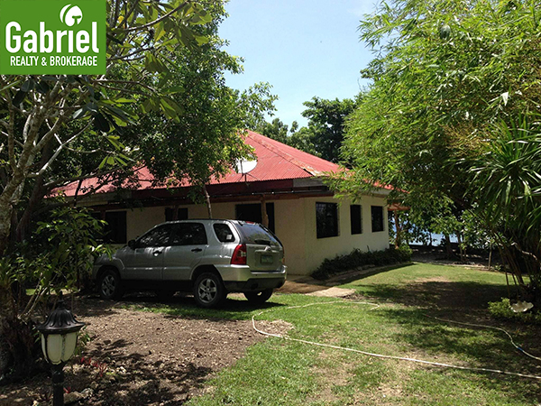beach house for sale in borbon